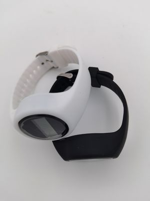 Doğruluk Silicone Bilezik Dijital Adım Sayıcı Uzaklık Takip edici Çoklu Renkli